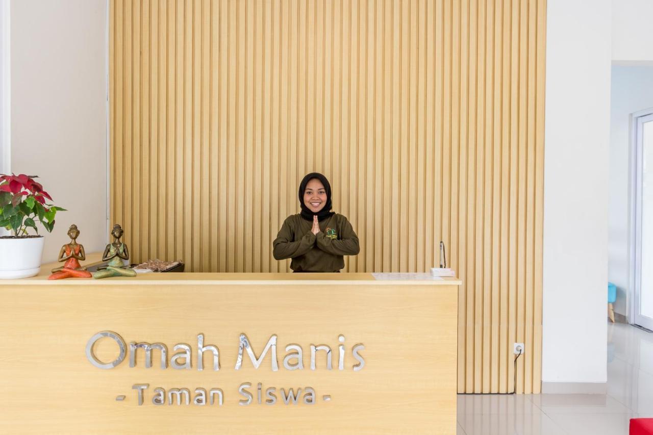 요그야카르타 Omah Manis 호스텔 외부 사진